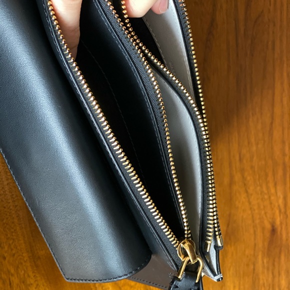 BANDOLEER TWO TONE POCKET CROSSBODY - Picture 8 of 8